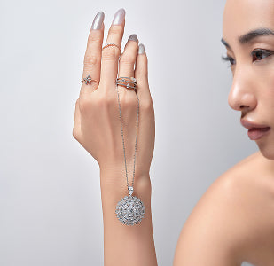 Akaari jewellery styling